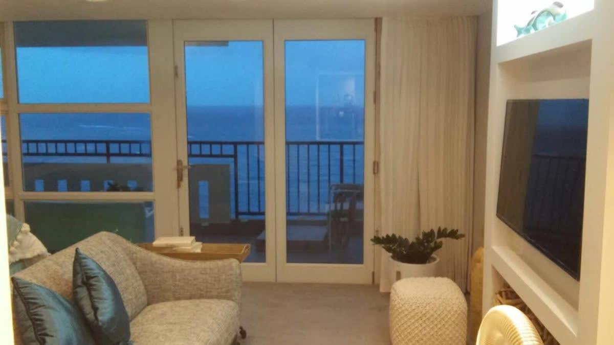 Enchanted 17 Jewel Beachfront Luquillo -Pool Extérieur photo