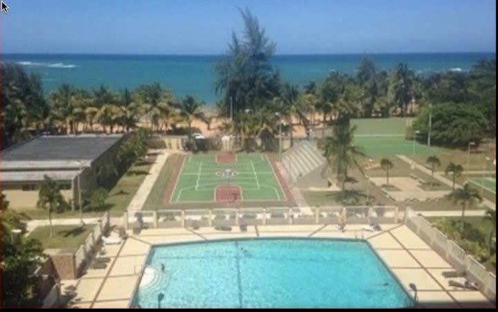 Enchanted 17 Jewel Beachfront Luquillo -Pool Extérieur photo